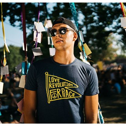 Picture of SZIGET // Men Love Revolution flag t-shirt