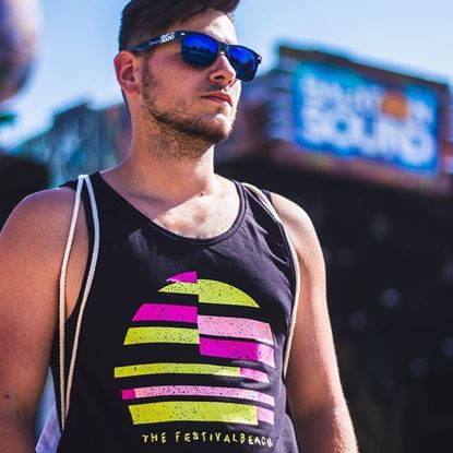 BALATON SOUND // Férfi  Nap Trikó termékhez kapcsolódó kép