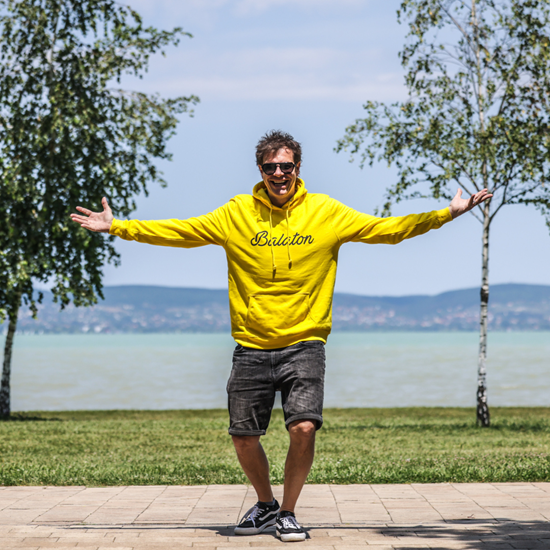 BEST OF BALATON - KAPUCNIS PULCSI - TILLA EDITION - UNISEX termékhez kapcsolódó kép